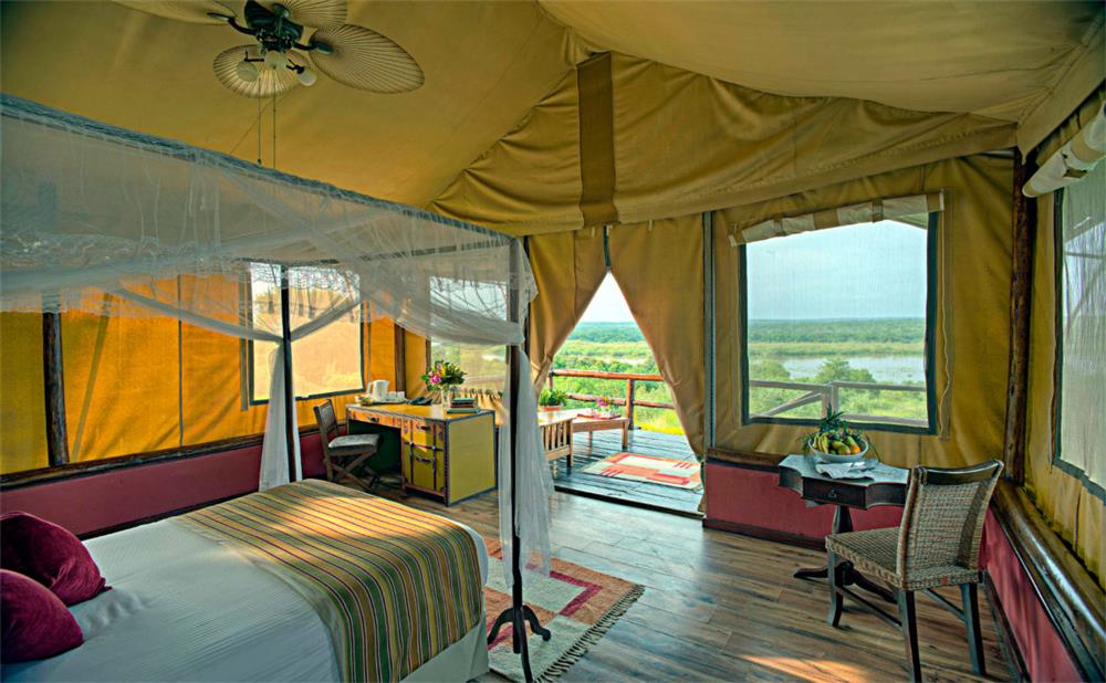 Paraa Safari Lodge